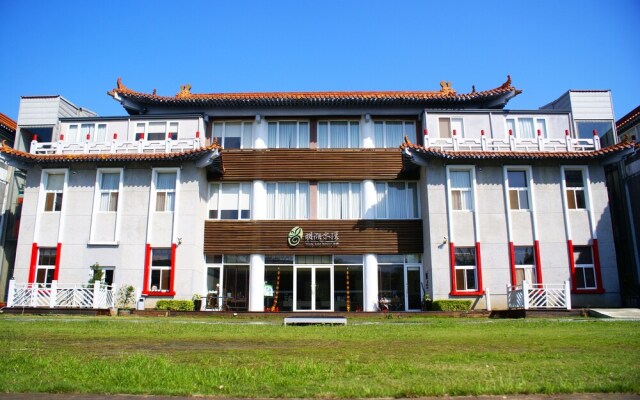 Young Lake Resort