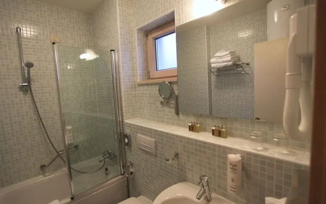 B2 Apartment Novi Spa