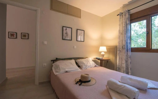 Kerasia'S Country House