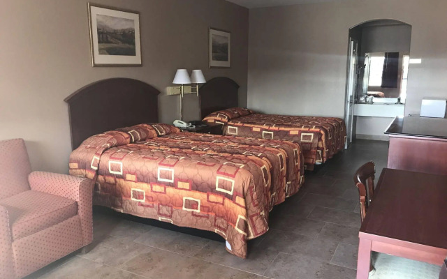Los Fresnos Inn and Suites