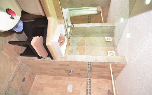 Ground level Apartment w Balcony RDS