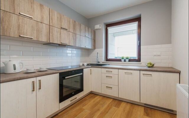 P&O Apartments Solec 13 with AC