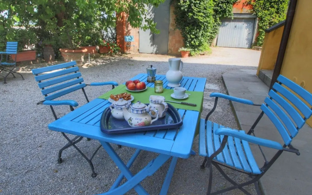 Charming Holiday Home in Tuscany