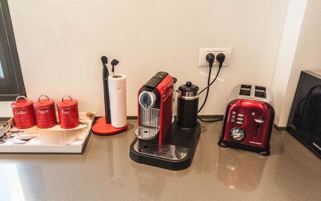 Luxury 3 BR Near the Beach