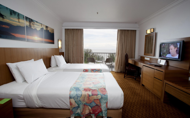 Bayview Beach Resort