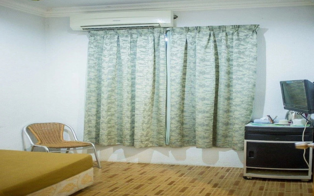 OYO 89940 Menara One Hotel