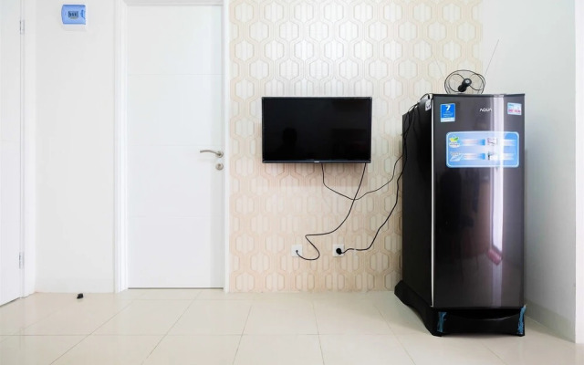 Cozy 2BR Bassura City Apartment with City View