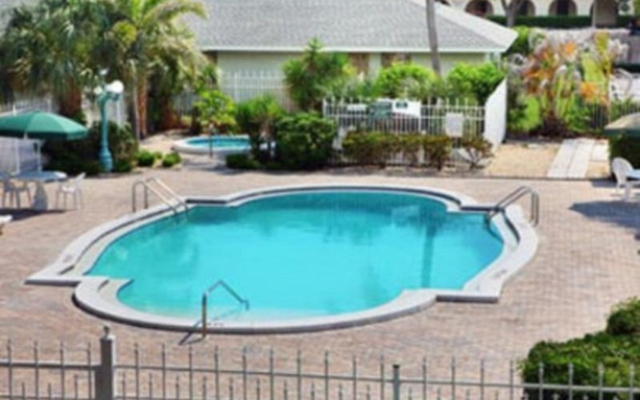 Baymont Inn & Suites Clearwater