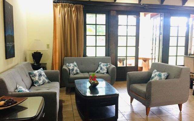 Villa Colibri At Beachfront Gated Community