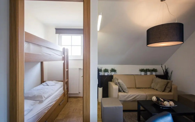 Inviting Apartment Near Skiing