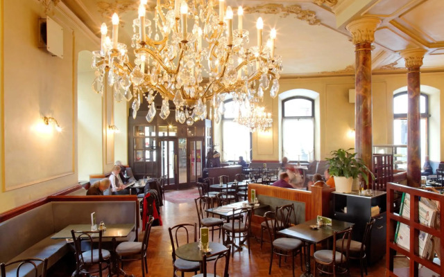 Hotel Central