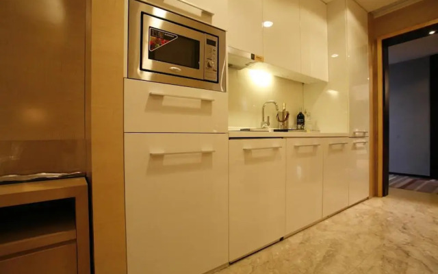 Silin Residence Poly World Trading Center