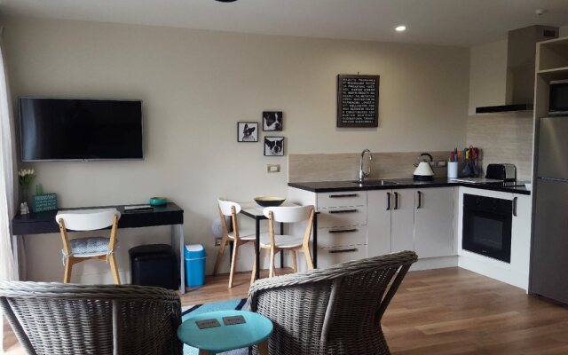 Shetland Court Apartments