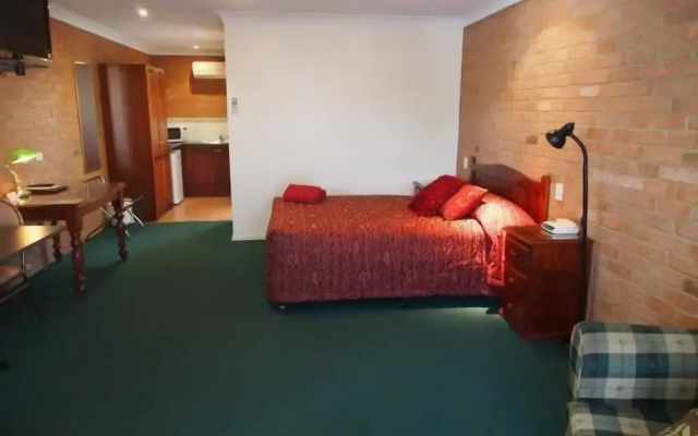 Cobar Town and Country Motor Inn
