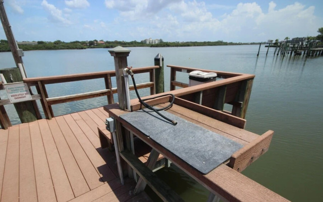 Sea Club by Teeming Vacation Rentals