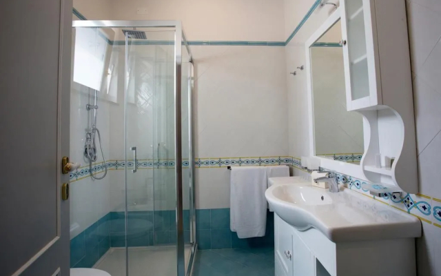 Hotel Tritone