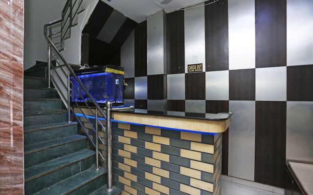 Oyo 23428 Royal Regency