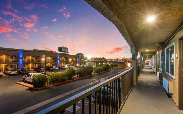 Econo Lodge Hesperia - Victorville I-15