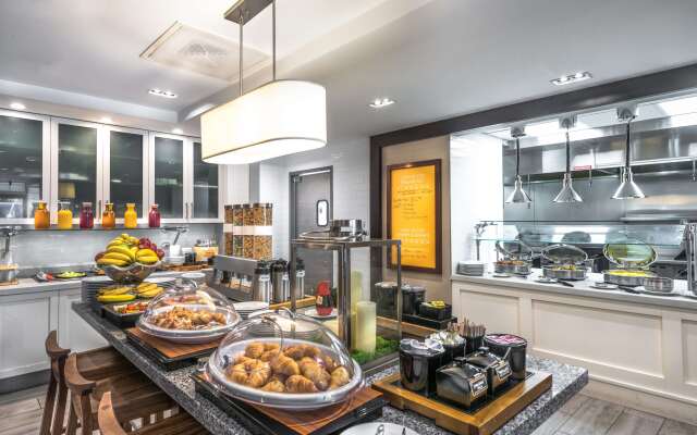 Hilton Garden Inn Reagan National Airport