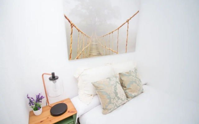 Spacious and Bright Apartment by La RecepciÃ³n