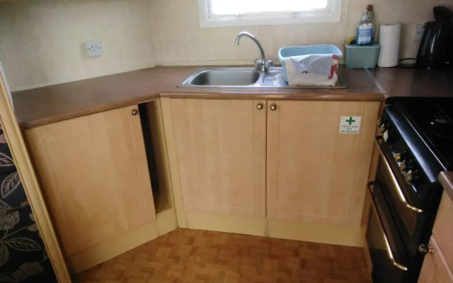 Inviting 3 Bedrooms Caravan gas Central Heating