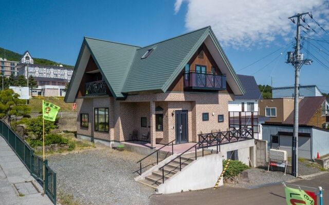 Ht House Furano by H2 Life