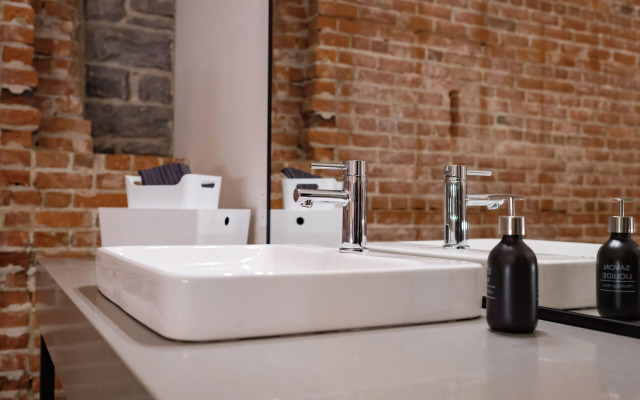 48 King West Boutique Hotel