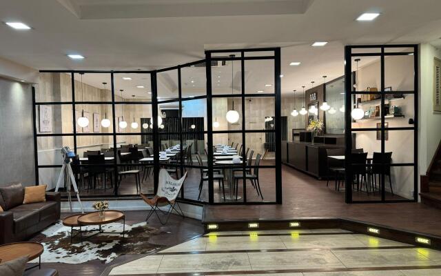 Alvear Hotel