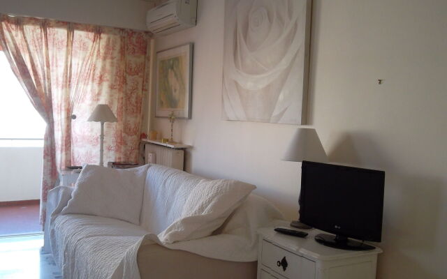 Elegant studio apartment Le Suquet