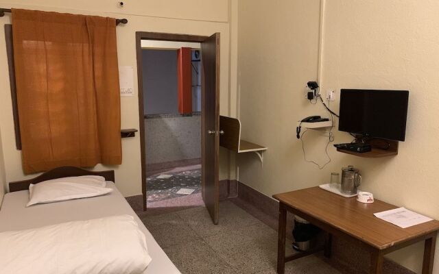 Hotel Saluja