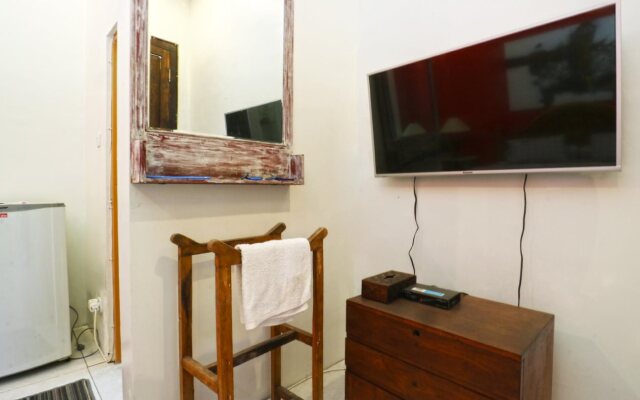 OYO 90363 Nira Guest House Sanur Bali