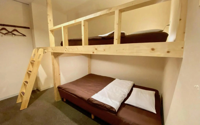 Osaka Guesthouse Nest - Hostel