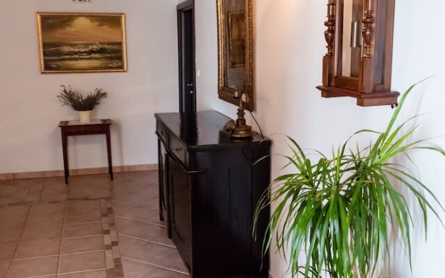 Apartments And Rooms Preka