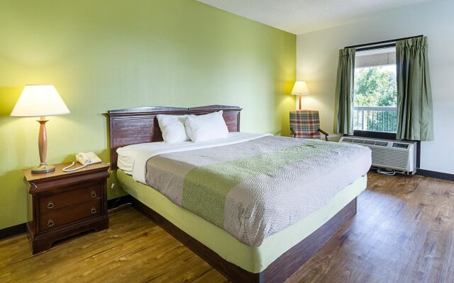 Travelodge by Wyndham Roanoke