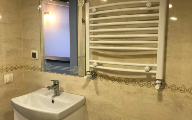 Romantic Lux Vivaldi Suite Svobode avenue 39