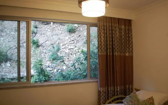 Yandangshan Longqiu Hostel