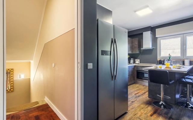 Luxury Stay by the Cascais Coastline