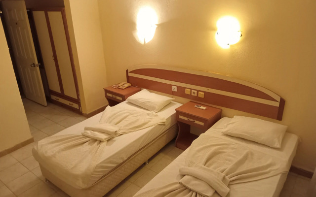 Grand Cınar Hotel