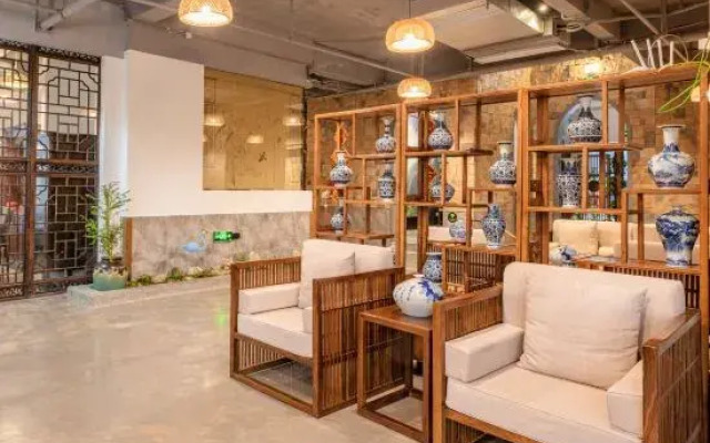 libo  songfubieyuan  Scenic Theme Inn