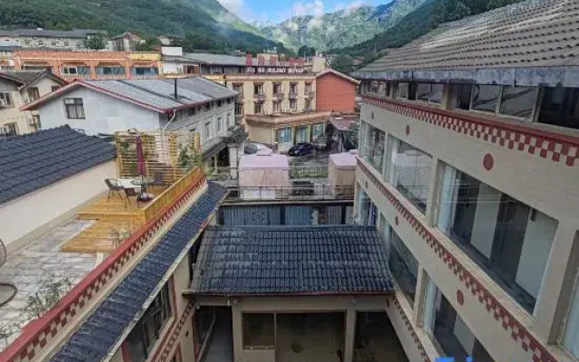Jiuzhaigou no.66 shanju