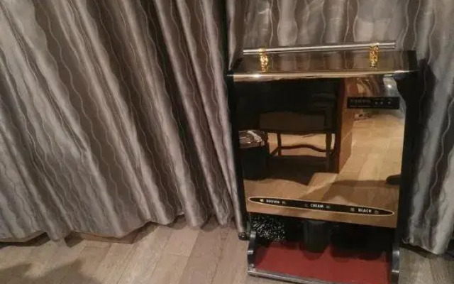 Huaxia Zhonghang Hotel