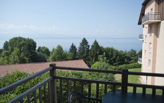 Zenitude Hotel-Residences Les Terrasses du Lac