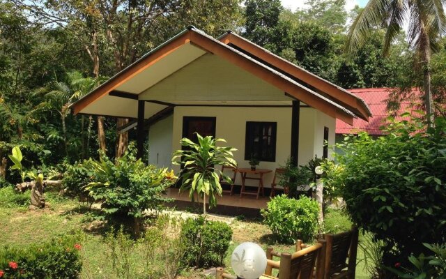 Lanta Sunmoon Bungalow