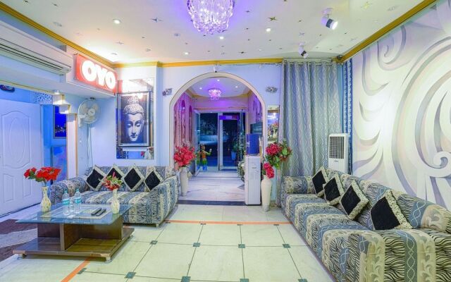 OYO 11247 Hotel Flic Flac