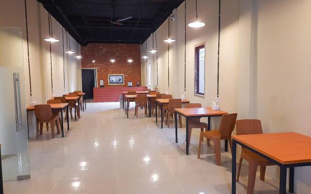 RedDoorz Syariah near Transmart Jambi 2