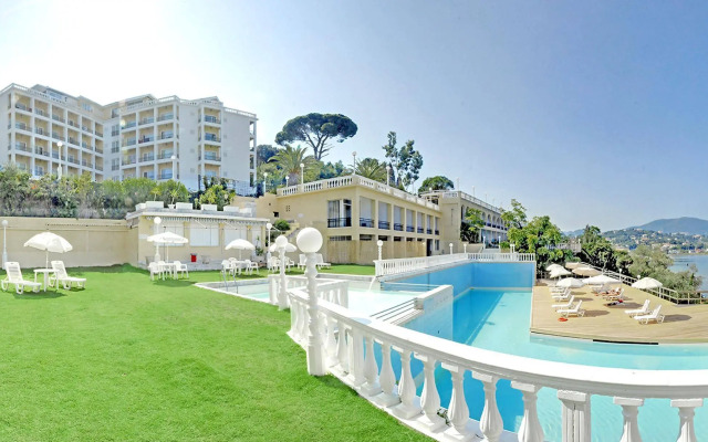 The Royal Grand Hotel