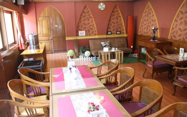 Lingga Hotel