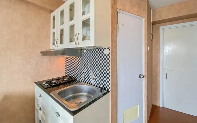 Pleasant And Modern Look 1Br Green Pramuka City Apartment