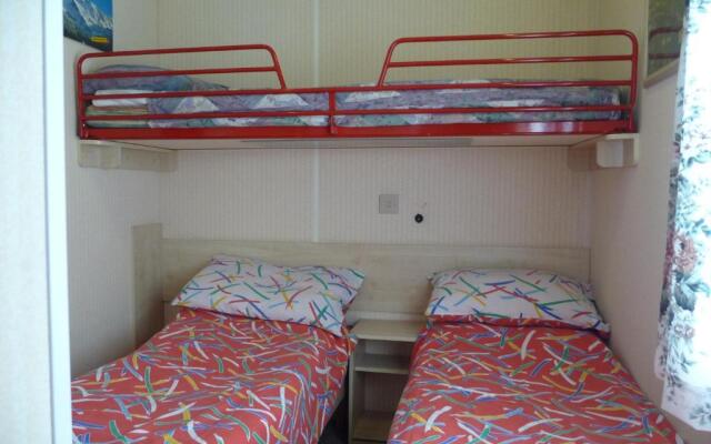 Altogold Swiss Holidays At Manor Farm 5*