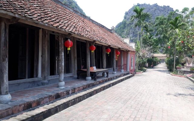 Vietnamese Ancient Village Hotel